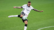 Luan foi anunciado, na tarde desta sexta (5), como novo reforço do Santos