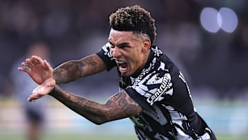 Igor Jesus retorna ao time após cumprir suspensão pela Libertadores