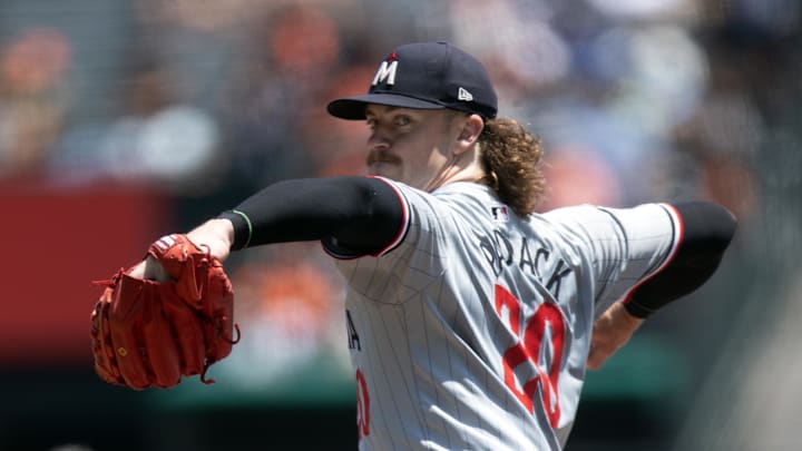 Minnesota Twins starting pitcher Chris Paddack (20) delivers a pitch against the San Francisco Giants during the first inning at Oracle Park in San Francisco on July 14, 2024.