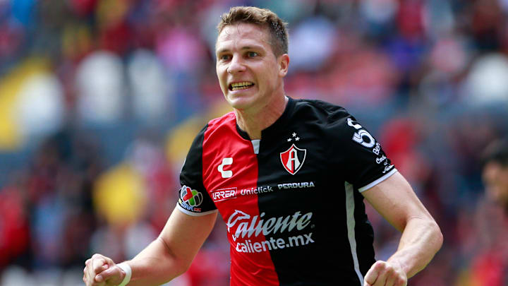 Hace poco Atlas se quedó sin el colombiano Julián Quiñones y ahora también pierde a su otra estrella, el argentino Juilio Furch, quien parte a Santos.