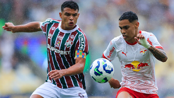 Thiago Silva voltou aos treinos e pode ser relacionado