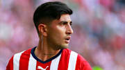 El capitán Víctor Guzmán deberá pesar frente a sus excompañeros del Pachuca para llevar a Chivas a un resultado positivo.