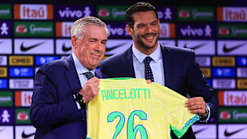 Ancelotti recebeu presente do presidente da CBF, Samir Xaud