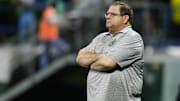 Coritiba anunciou a saída do experiente técnico nesta sexta-feira, 9