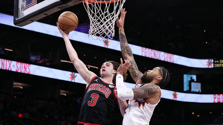 Chicago Bulls v Phoenix Suns