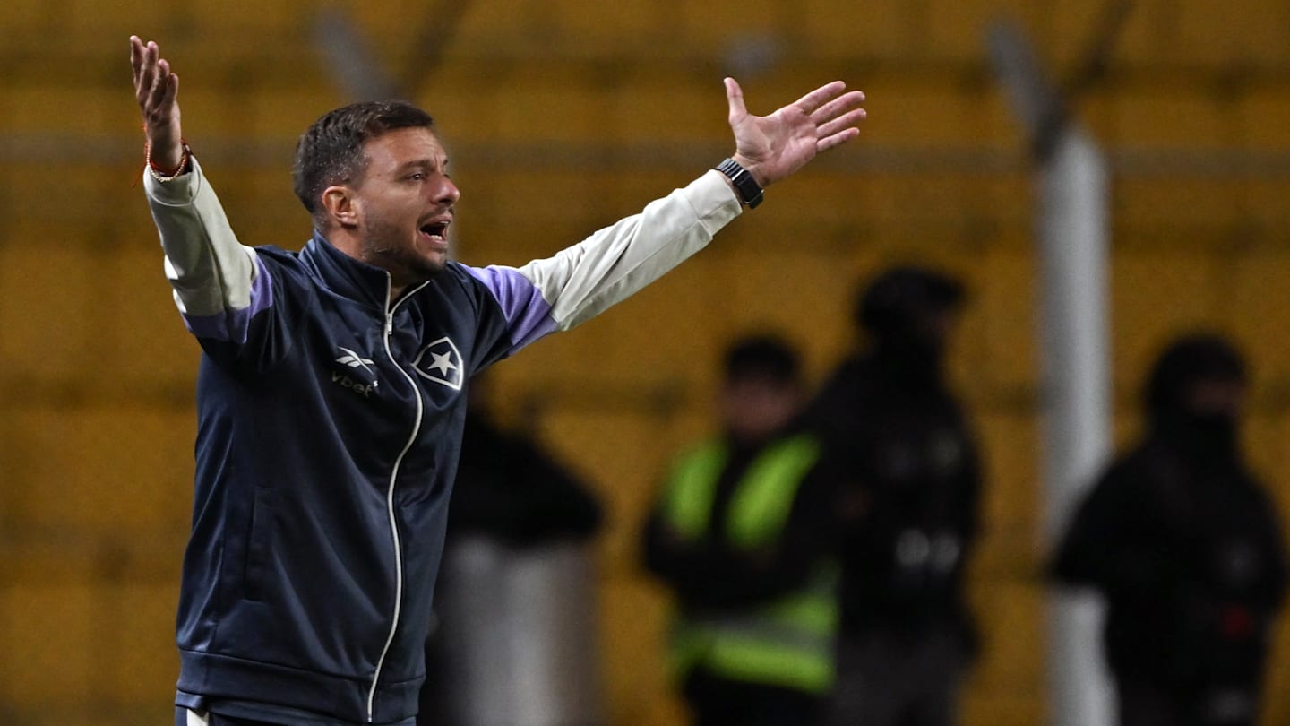 Botafogo perde para o Nacional Potosí e larga atrás na 2ª fase da Pré-Libertadores