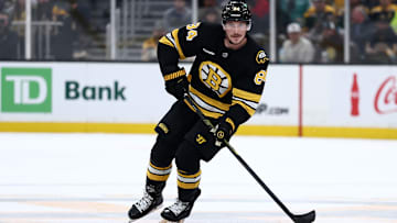 New York Islanders v Boston Bruins