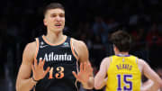 Bogdan Bogdanovic pudiera ser compañero de Austin Reaves en Los Angeles Lakers