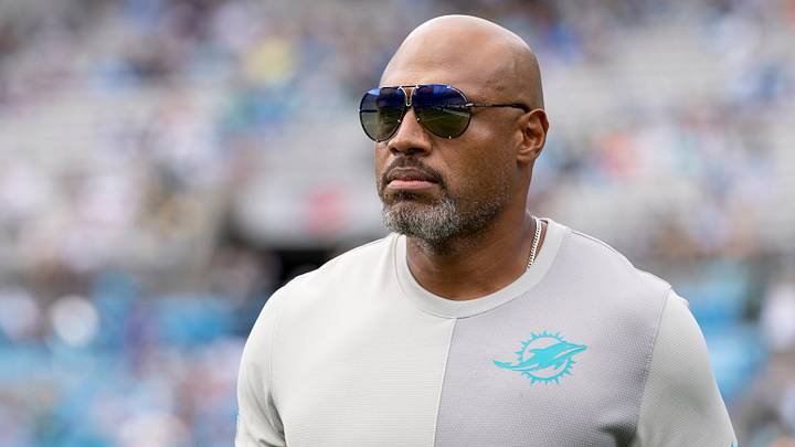 Miami Dolphins DC Anthony Weaver