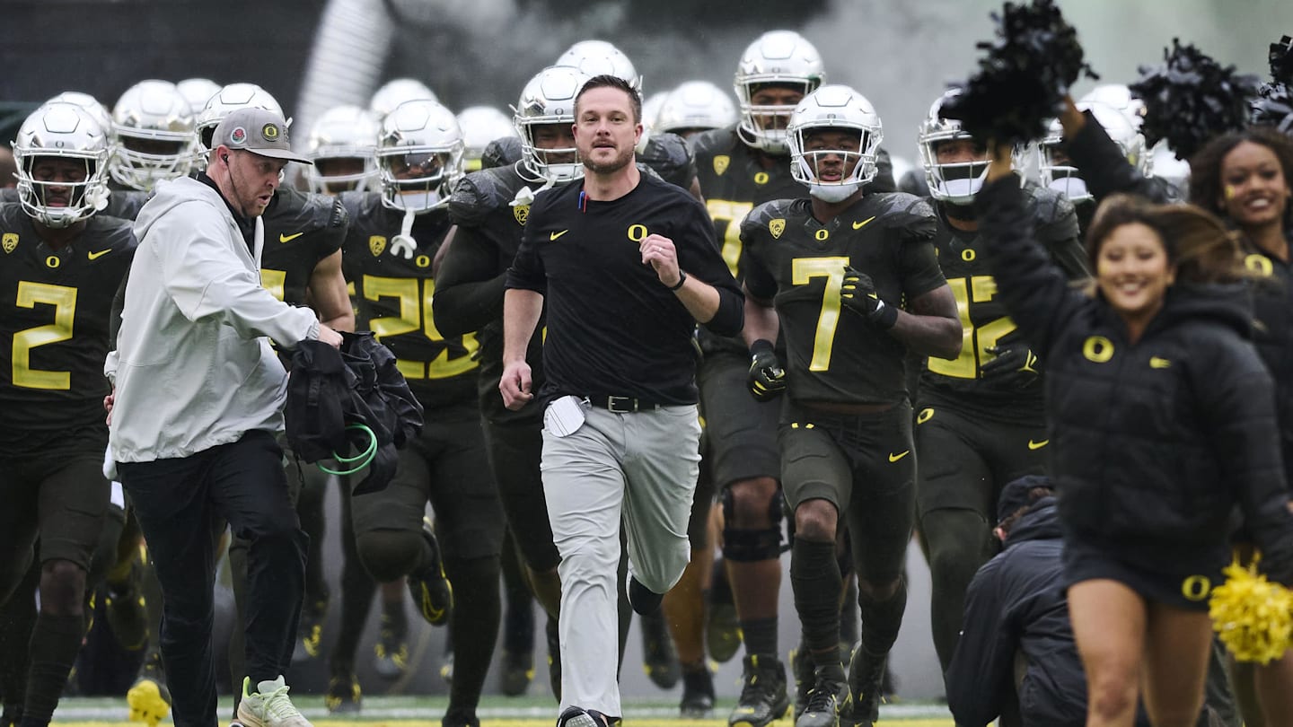 Oregon Ducks Predicted To Land Three Recruits On Visits: Ryder Lyons, Messiah Hampton, Davon Benjamin Oregon Ducks Predicted To Land Three Recruits On Visits: Ryder Lyons, Messiah Hampton, Davon Benjamin