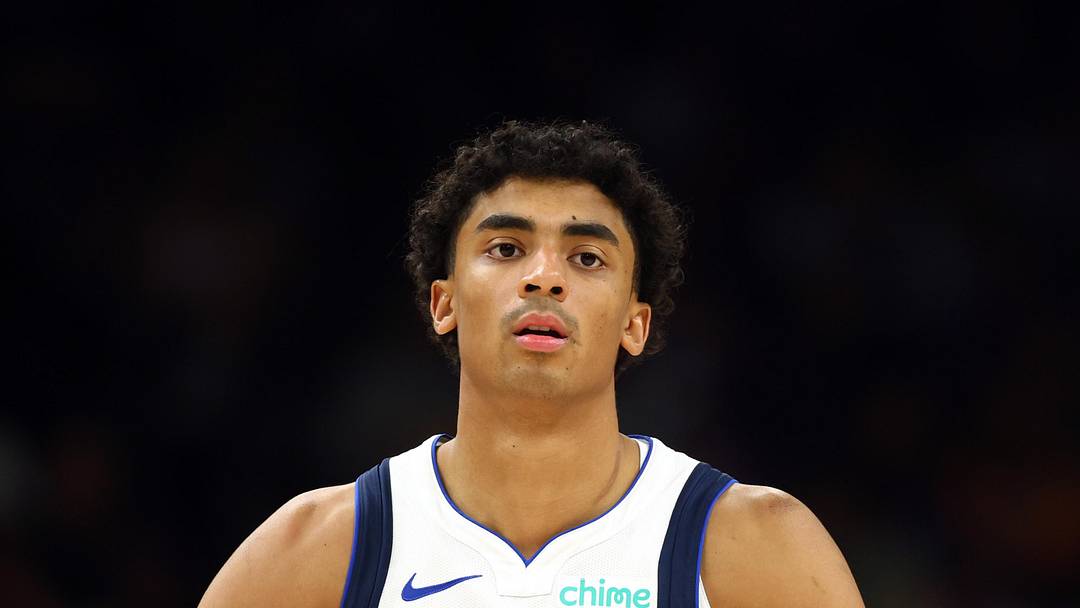 Apr 8, 2026; Phoenix, Arizona, USA; Dallas Mavericks guard Max Christie (00) against the Phoenix Suns at Mortgage Matchup Center. Mandatory Credit: Mark J. Rebilas-Imagn Images