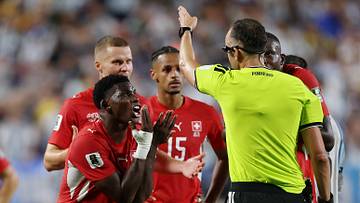Breel Embolo wurde nach VAR-Check mit Gelb-Rot vom Platz gestellt
