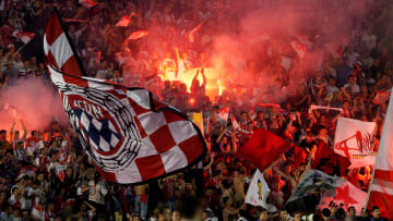 Die Bayern-Fans sind angesichts dreister Trikot-Händler verärgert