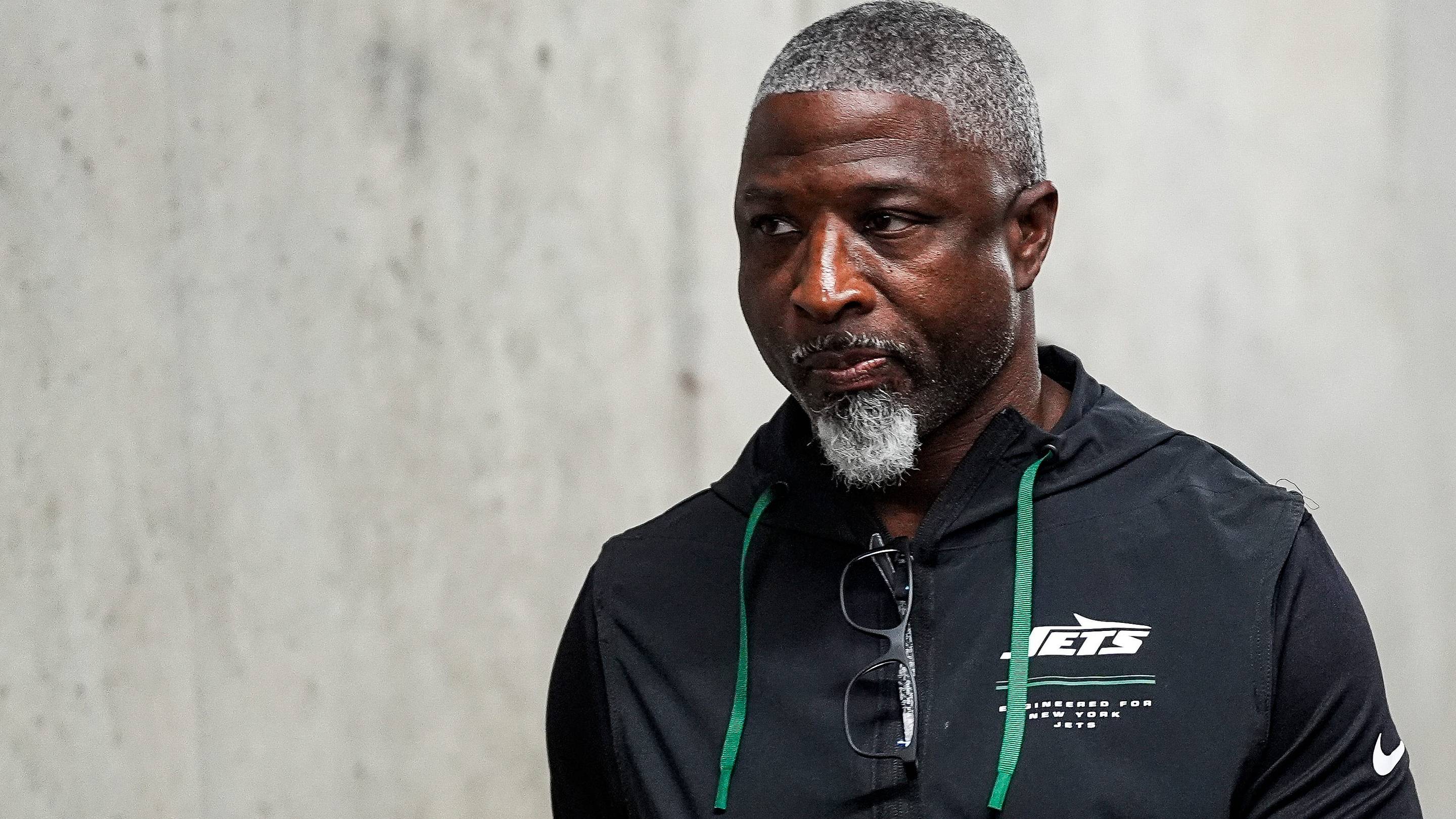 Jets' Week 5 Worries: Injuries, Defense, O-Line, and Slow Starts Threaten to Sink Season