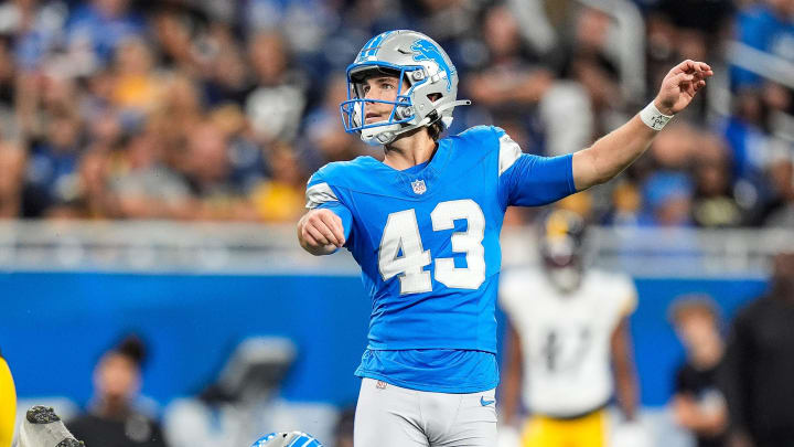 Detroit Lions kicker Jake Bates (43) 