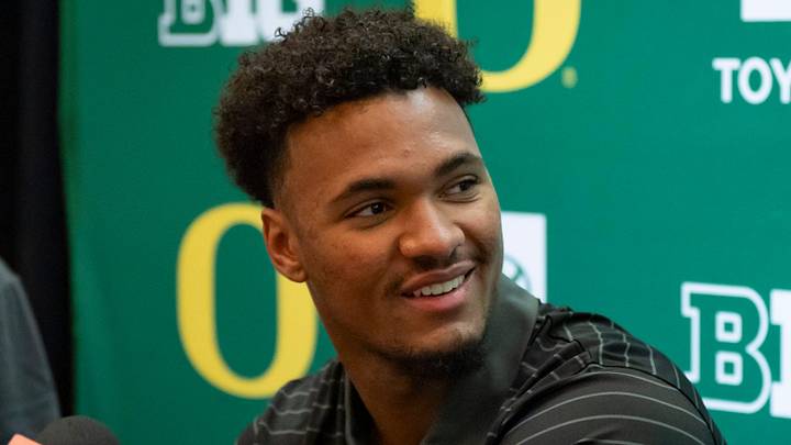 Oregon tight end Kenyon Sadiq