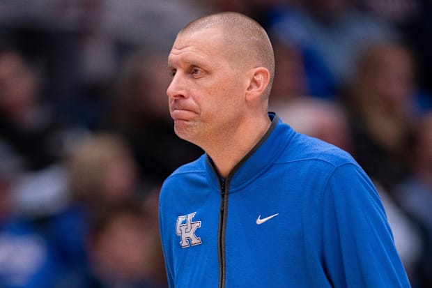 Kentucky coach Mark Pope turns back to his bench after another turnover against Gonzaga.