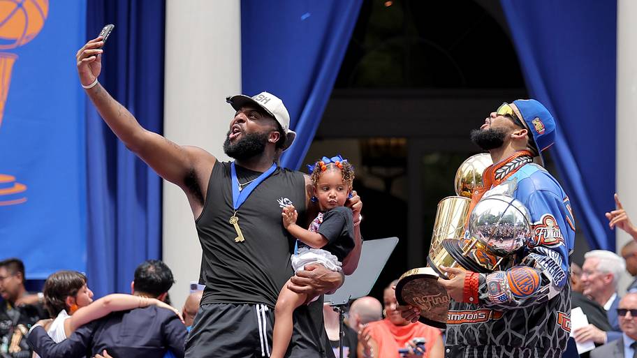 Mitchell Robinson (left) joined the Celtics in free agency.