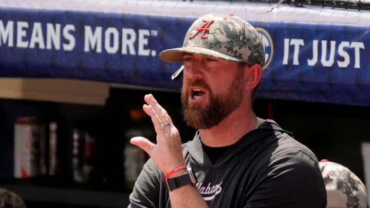 May 20, 2025; Hoover, AL, USA; Alabama head coach Rob Vaughn gives directions from the dugout during the game with Missouri in the first game of the SEC Baseball Tournament at the Hoover Met. May 20, 2025; Hoover, AL, USA; Alabama head coach Rob Vaughn gives directions from the dugout during the game with Missouri in the first game of the SEC Baseball Tournament at the Hoover Met.