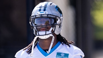 Carolina Panthers outside linebacker Princely Umanmielen