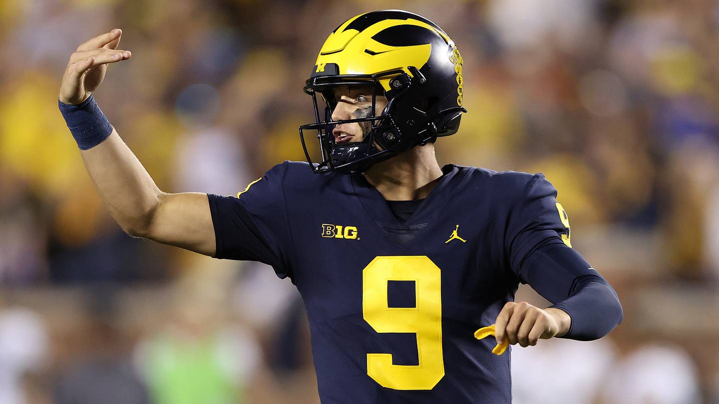 Vikings Mock Draft: Minnesota trades up for J.J. McCarthy, adds another QB on Day 3 - Vimarsana News