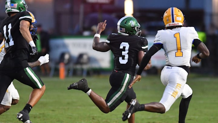 Venice High running back Jamarice Wilder (#3) is pursued downfield as he breaks free for for a big gain. The Venice High Indians hosted the Miami Northwestern Bulls in a non-conference game Friday evening, Aug. 30, 2024.