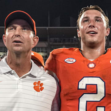 Clemson is favored in Week 3. 