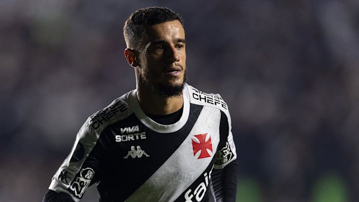 Coutinho segue fora de ação no Vasco e é baixa de peso contra o Del Valle Coutinho segue fora de ação no Vasco e é baixa de peso contra o Del Valle