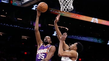 New Orleans Pelicans v Phoenix Suns