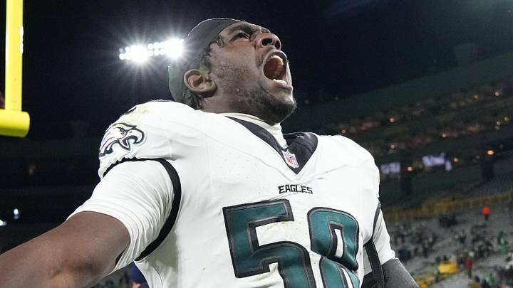 Philadelphia Eagles linebacker Jalyx Hunt