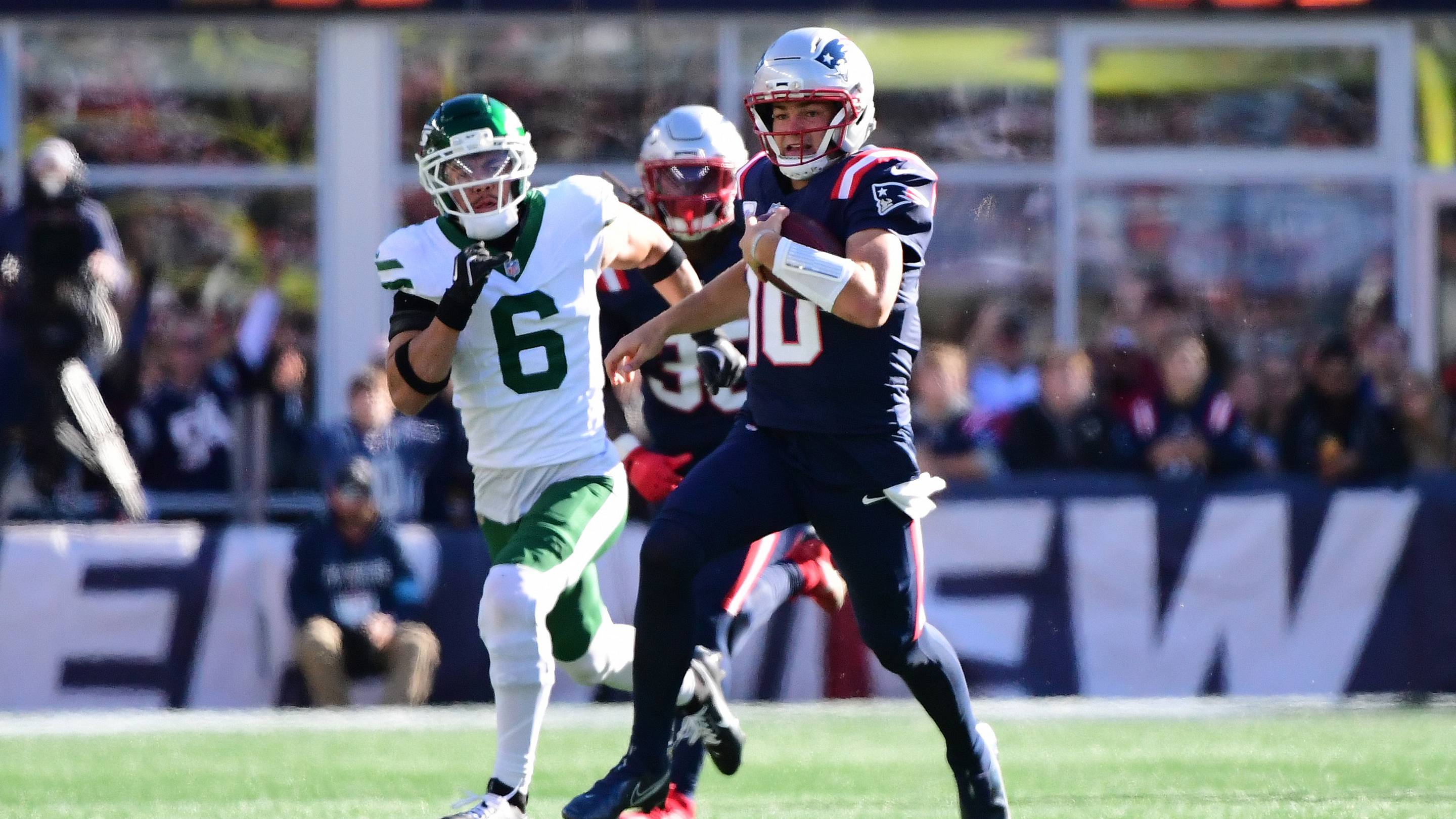 Week 7 Perfect DraftKings NFL DFS Showdown Lineup for Thursday Night Football Features Drake Maye