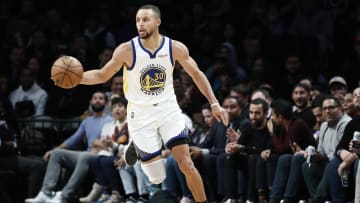 Stephen Curry fue el mejor anotador de su equipo con 37 puntos