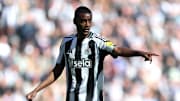 Alexander Isak im Newcastle-Trikot. In der kommenden Saison könnte er das Liverpool-Shirt tragen