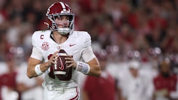 Alabama Crimson Tide quarterback Ty Simpson (15)