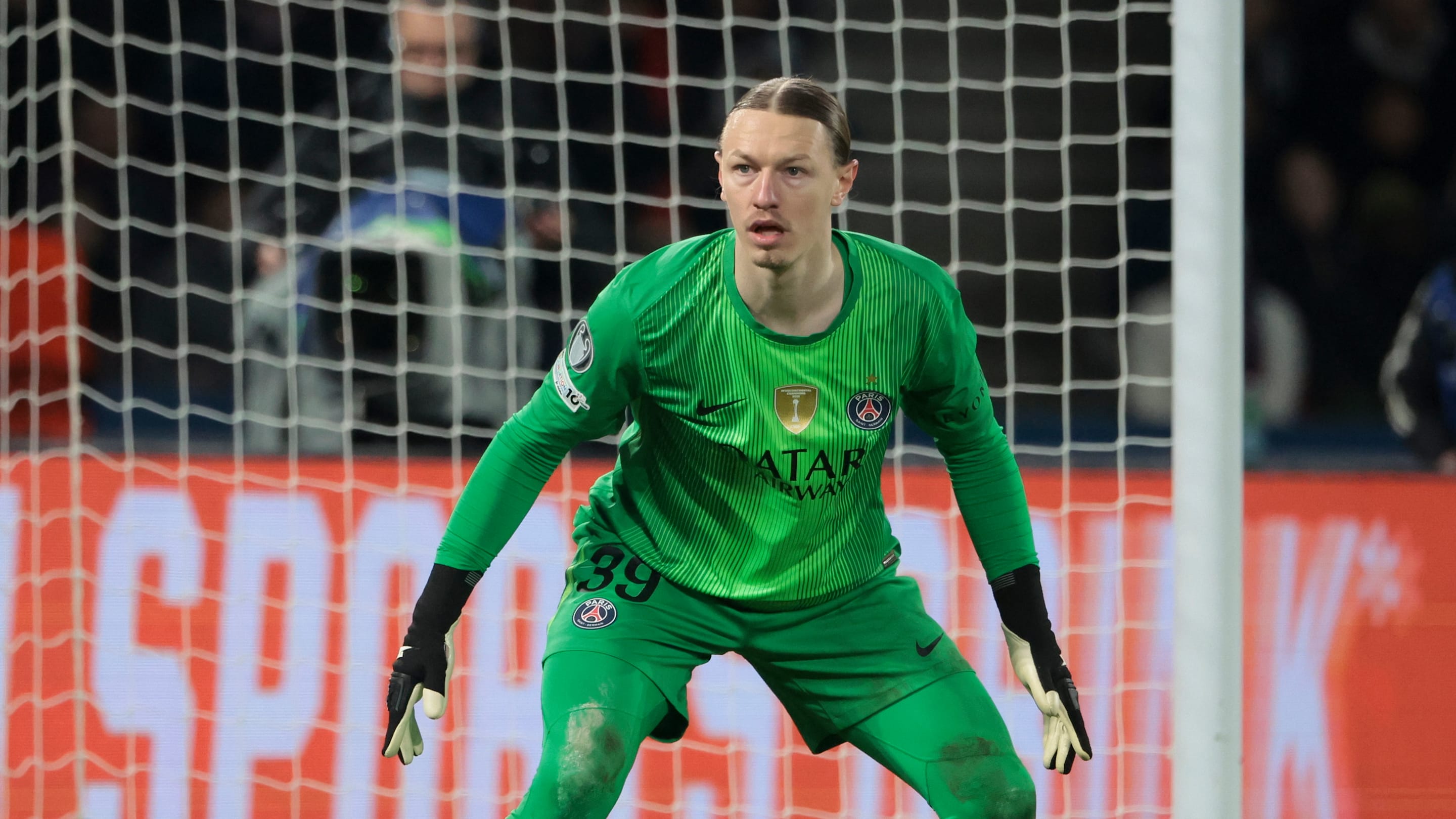 PSG : Matvey Safonov ou Lucas Chevalier, la réponse de Luis Enrique sur sa gestion des gardiens