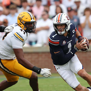 Auburn Tigers quarterback Payton Thorne invited pressure from the Cal defense all night in a 21-14 loss.