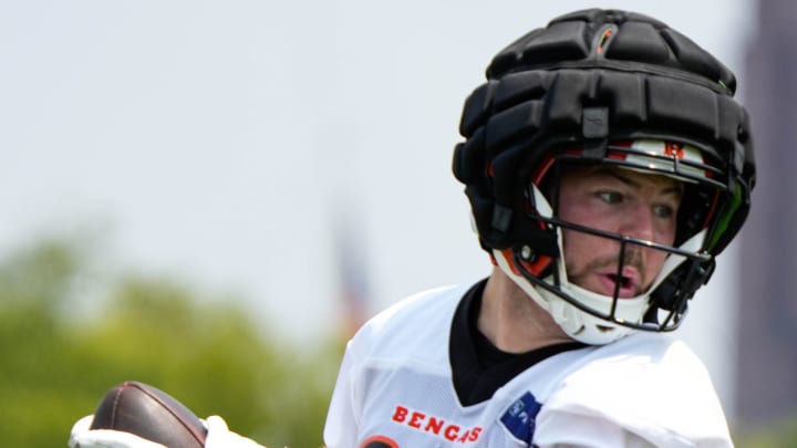 Bengals Tanner McLachlan catches a pass during the second day of Bengals training camp on Thursday July 25, 2024.