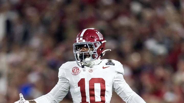 Dec 19, 2025; Norman, OK, USA; Alabama Crimson Tide linebacker Justin Jefferson (10) against the Oklahoma Sooners during the CFP National Playoff First Round at Gaylord Family Oklahoma Memorial Stadium. Mandatory Credit: Mark J. Rebilas-Imagn Images