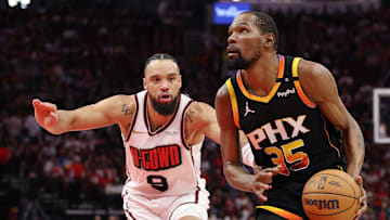 Phoenix Suns v Houston Rockets