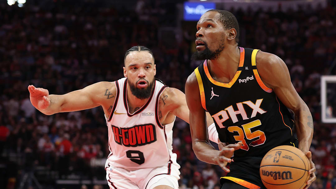 Phoenix Suns v Houston Rockets
