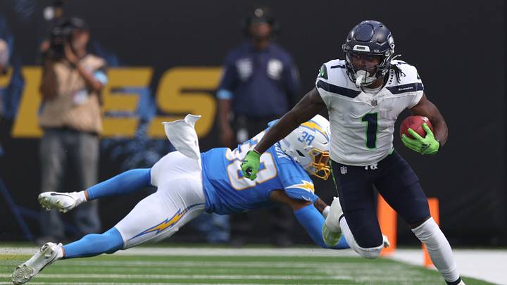 Dee Eskridge of the Seattle Seahawks