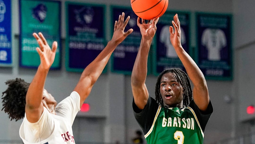 Grayson Rams guard Caleb Holt (3) shoots the ball during the second quarter of a City of Palms Classic quarterfinal game against the Columbus Explorers at Suncoast Credit Union Arena in Fort Myers, Fla., on Friday, Dec. 20, 2024.