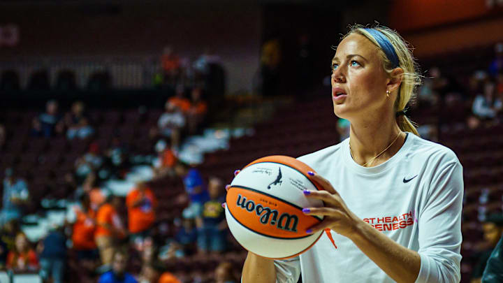Sophie Cunningham's mom, sister blast WNBA and refs after scary knee injury