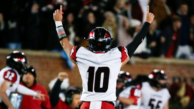 Lamar Tigers - quarterback Brady Reaves