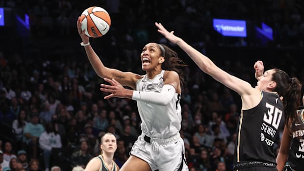 A'ja Wilson goes up for a layup