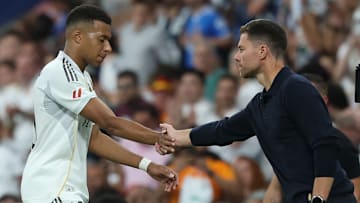 Xabi Alons et Kylian Mbappé - Real Madrid