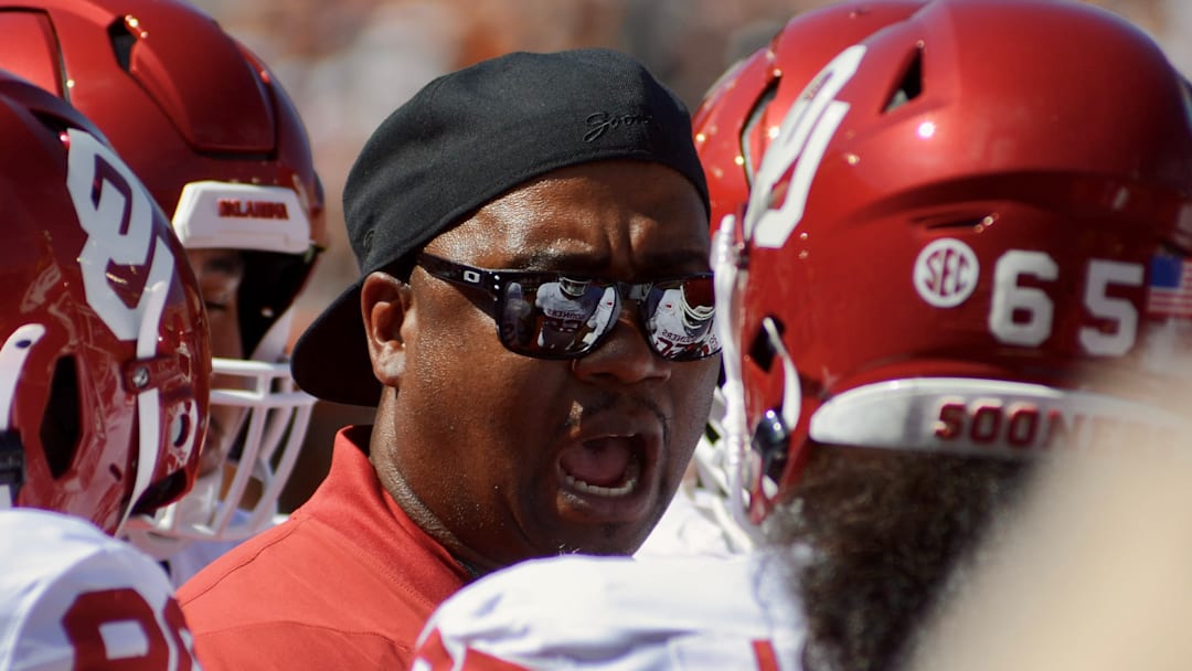 Oklahoma defensive tackles coach Todd Bates