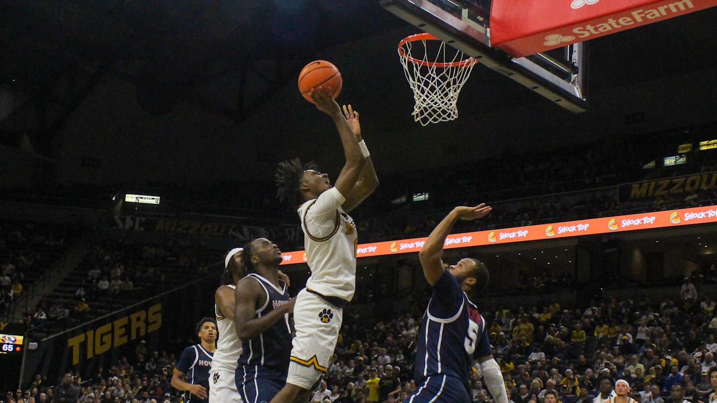 Mizzou Beats Howard 88-67 in Season Opener