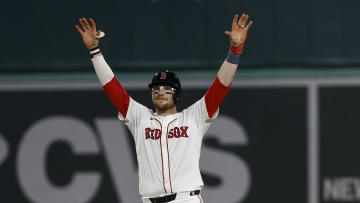 Danny Jansen juega actualmente para los Medias Rojas de Boston 