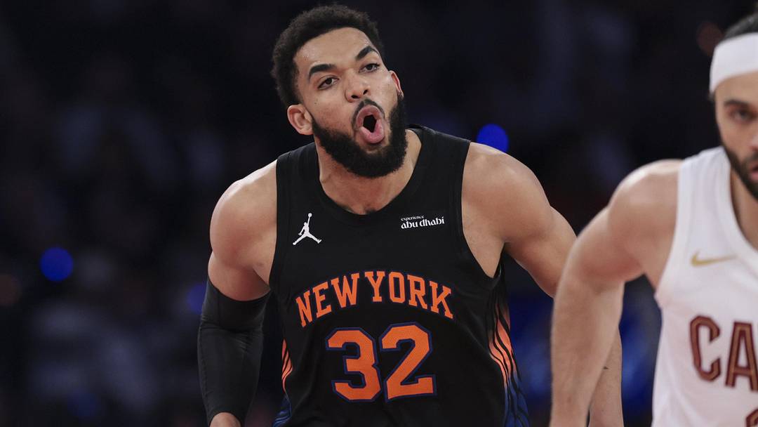 May 21, 2026; New York, New York, USA; New York Knicks center Karl-Anthony Towns (32) reacts as Cleveland Cavaliers guard Max Strus (2) runs up the court during the second quarter of game two of the eastern conference finals of the 2026 NBA playoffs at Madison Square Garden. Mandatory Credit: Vincent Carchietta-Imagn Images May 21, 2026; New York, New York, USA; New York Knicks center Karl-Anthony Towns (32) reacts as Cleveland Cavaliers guard Max Strus (2) runs up the court during the second quarter of game two of the eastern conference finals of the 2026 NBA playoffs at Madison Square Garden. Mandatory Credit: Vincent Carchietta-Imagn Images